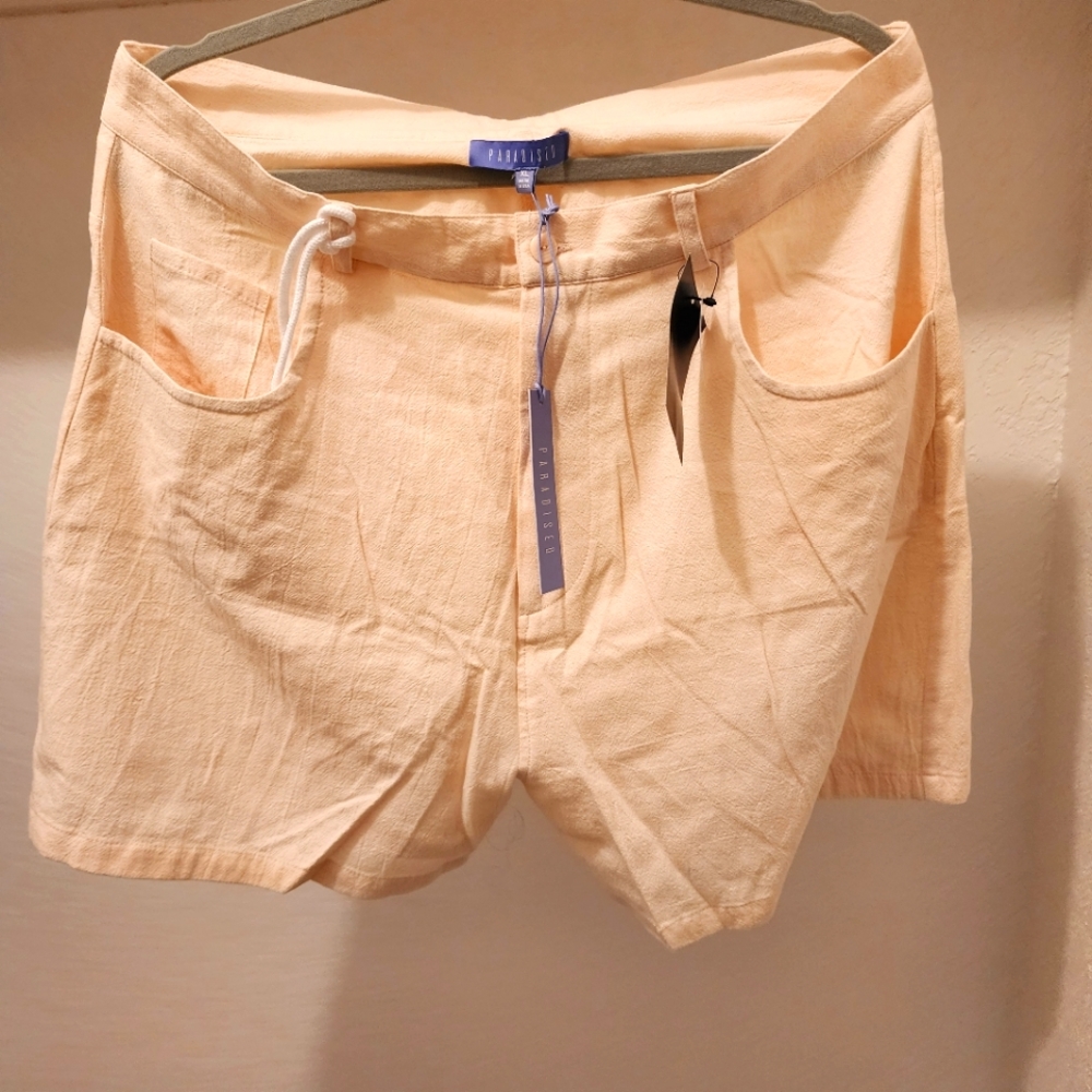 Paradised cream shorts